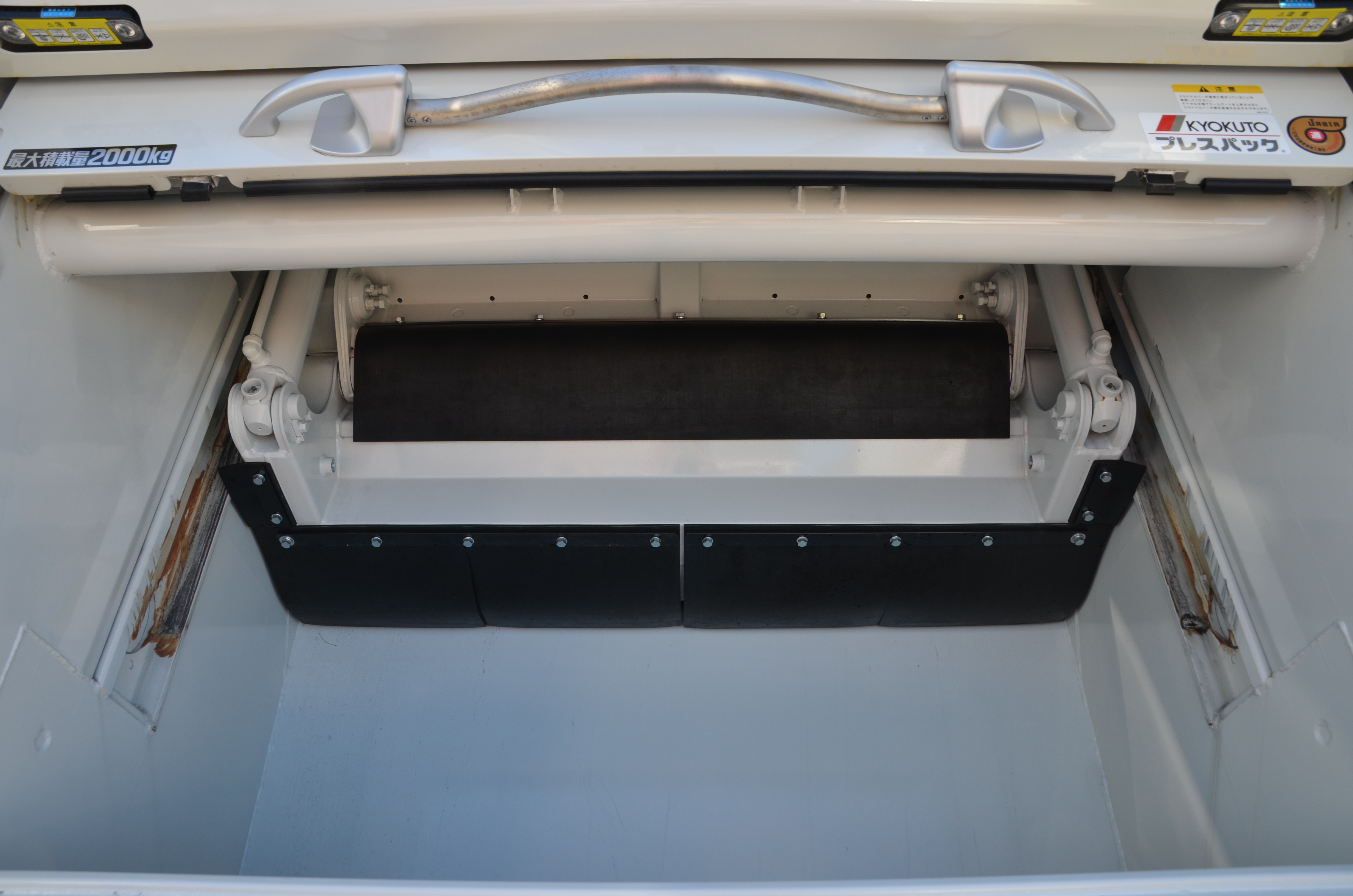 日野 デュトロ 2KG-XZU605X(2WD)の写真23