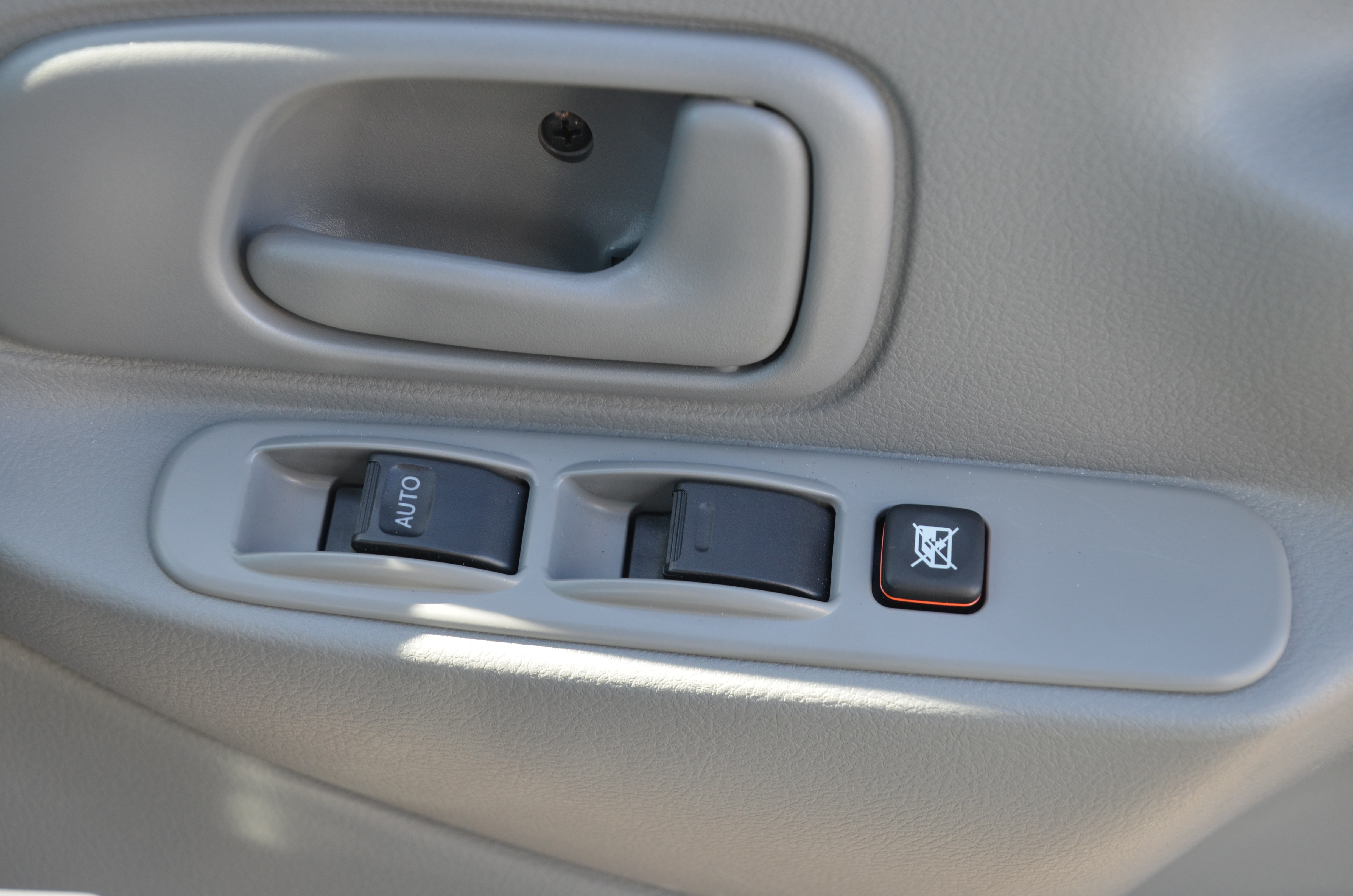 日野 デュトロ 2KG-XZU605X(2WD)の写真42