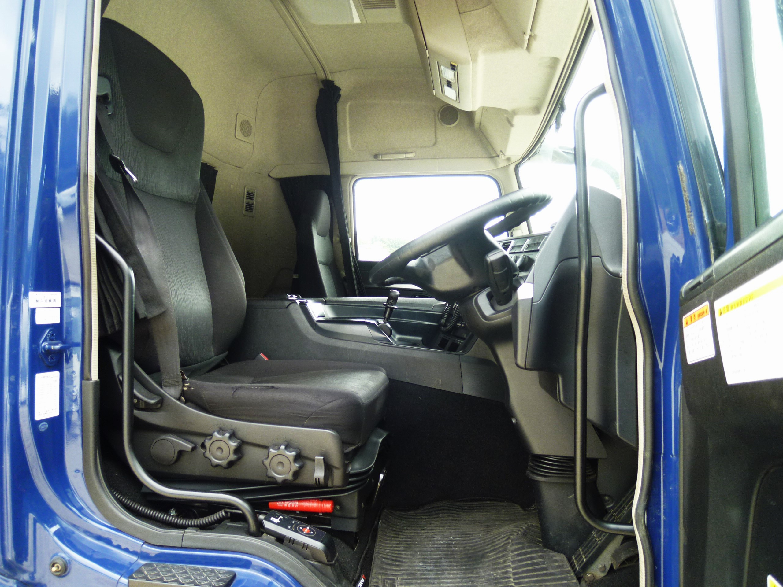 三菱 スーパーグレート 2RG-FP74HER(2WD)の写真22