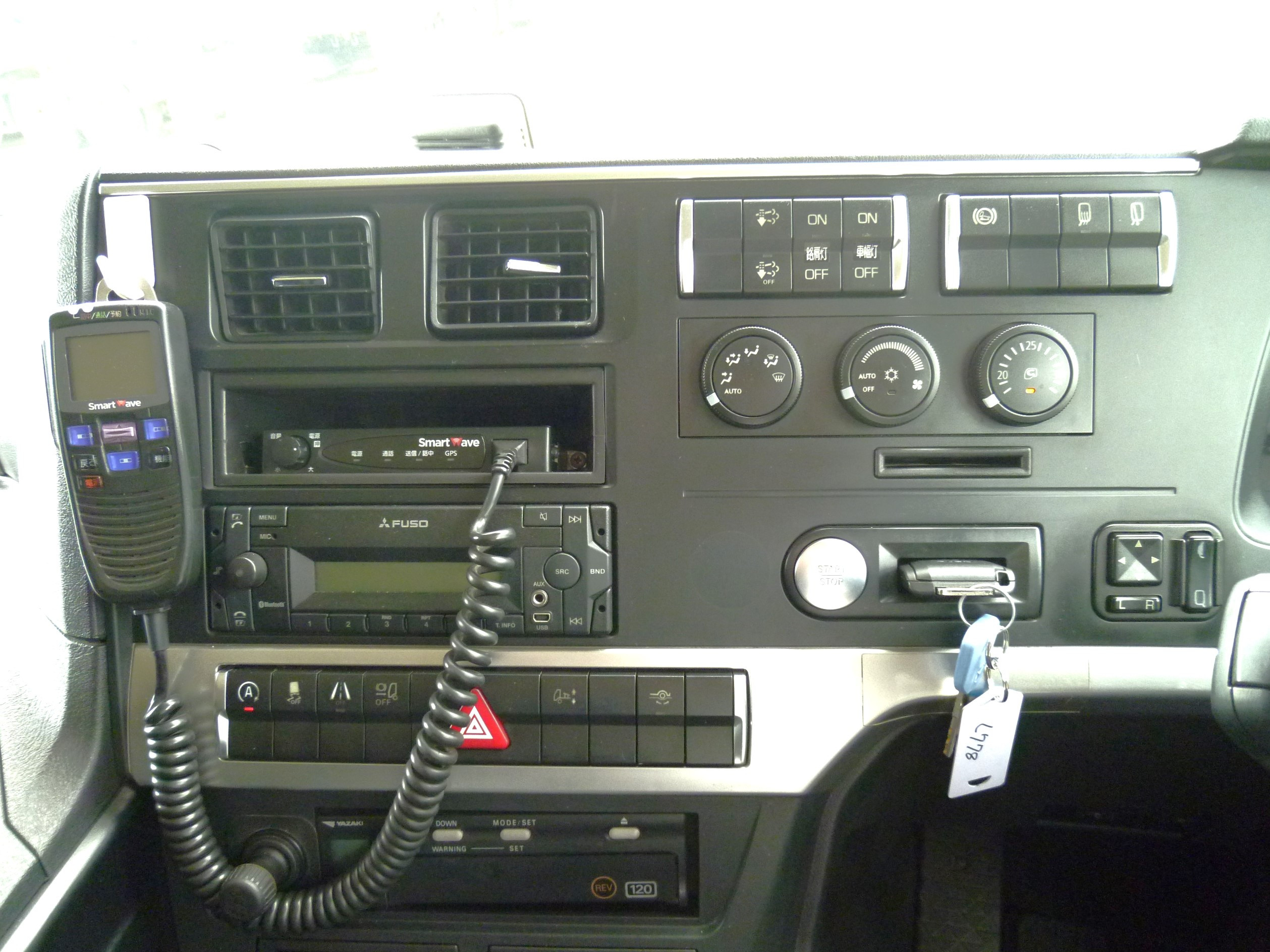 三菱 スーパーグレート 2RG-FP74HER(2WD)の写真23