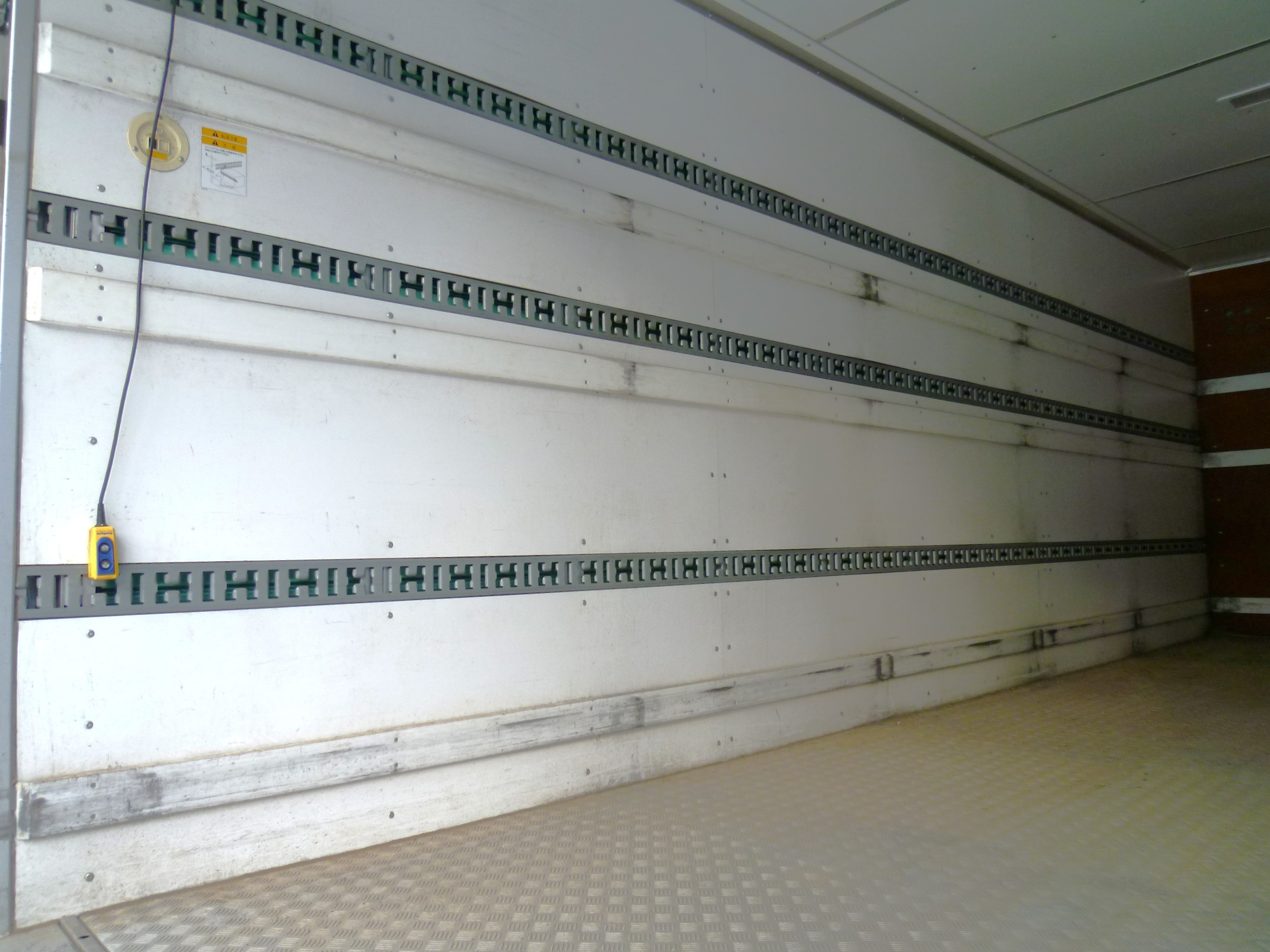 三菱 ファイター 2KG-FK65FY(2WD)の写真12