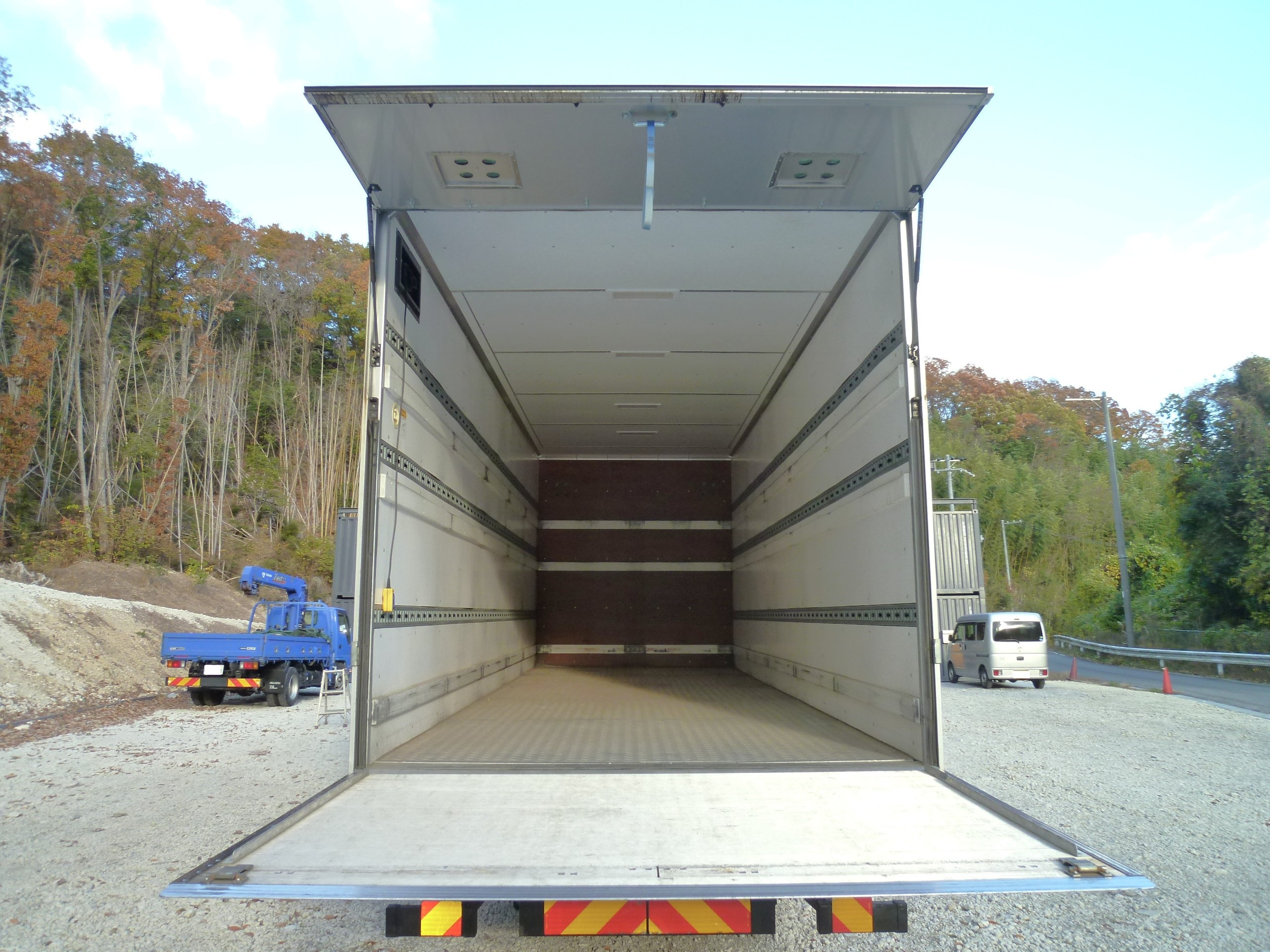 三菱 ファイター 2KG-FK65FY(2WD)の写真14