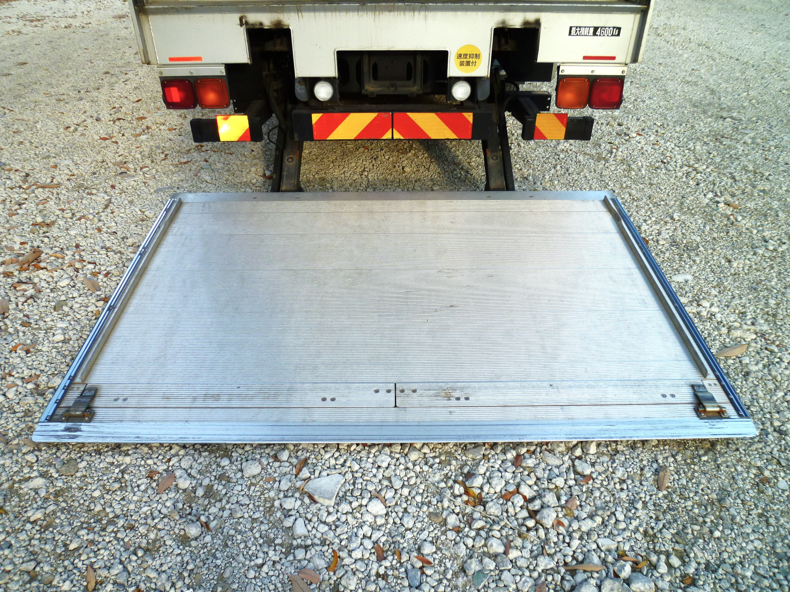 三菱 ファイター 2KG-FK65FY(2WD)の写真16