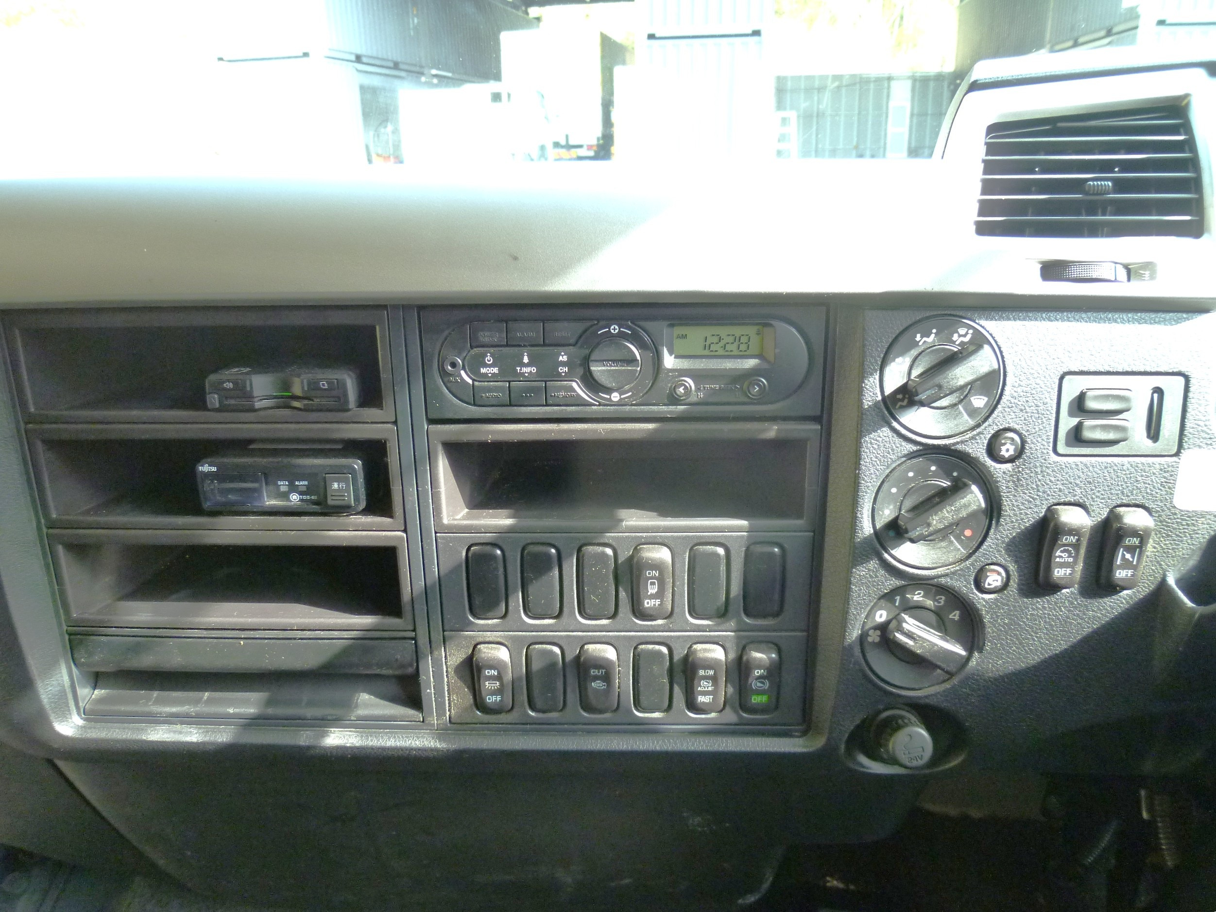 三菱 ファイター 2KG-FK64F(2WD)の写真28