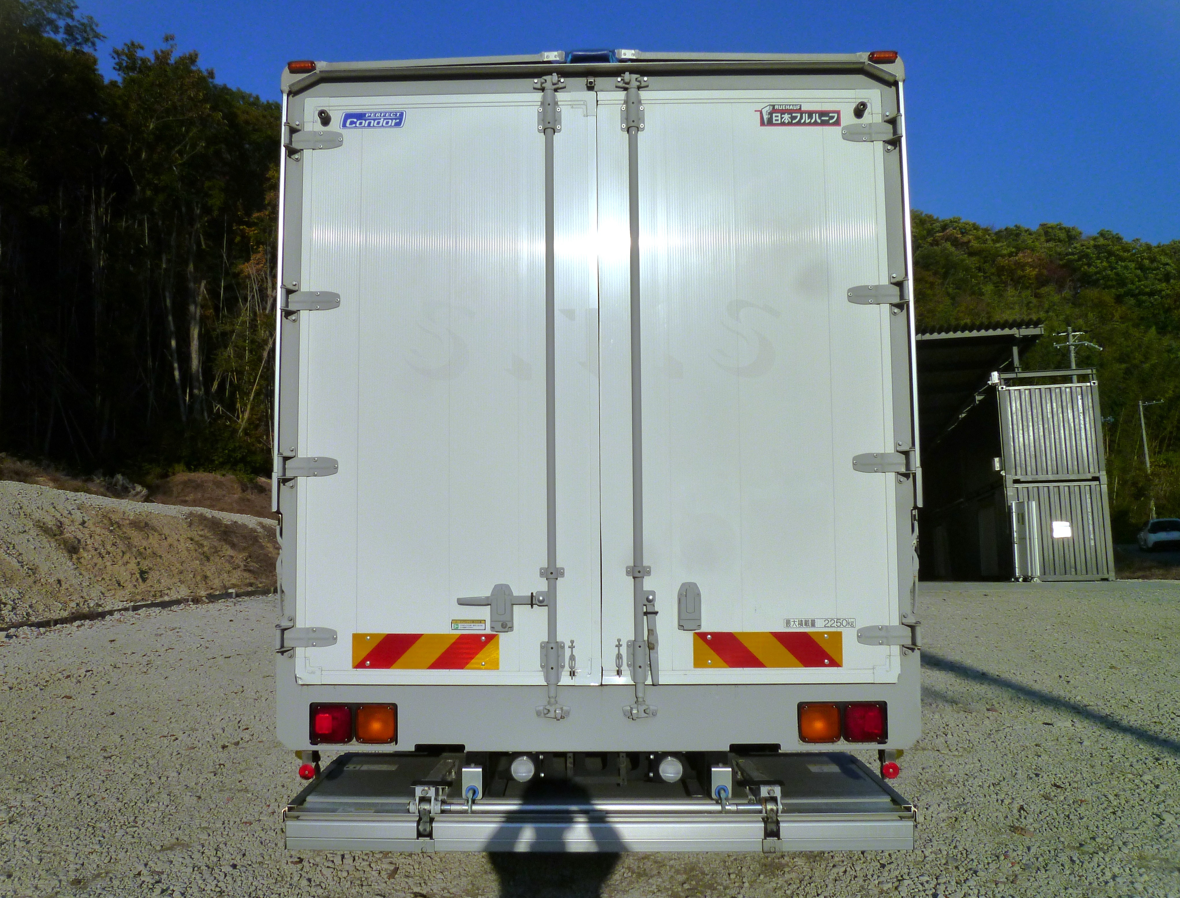 UD コンドル 2RG-BRR90T2(2WD)の写真5