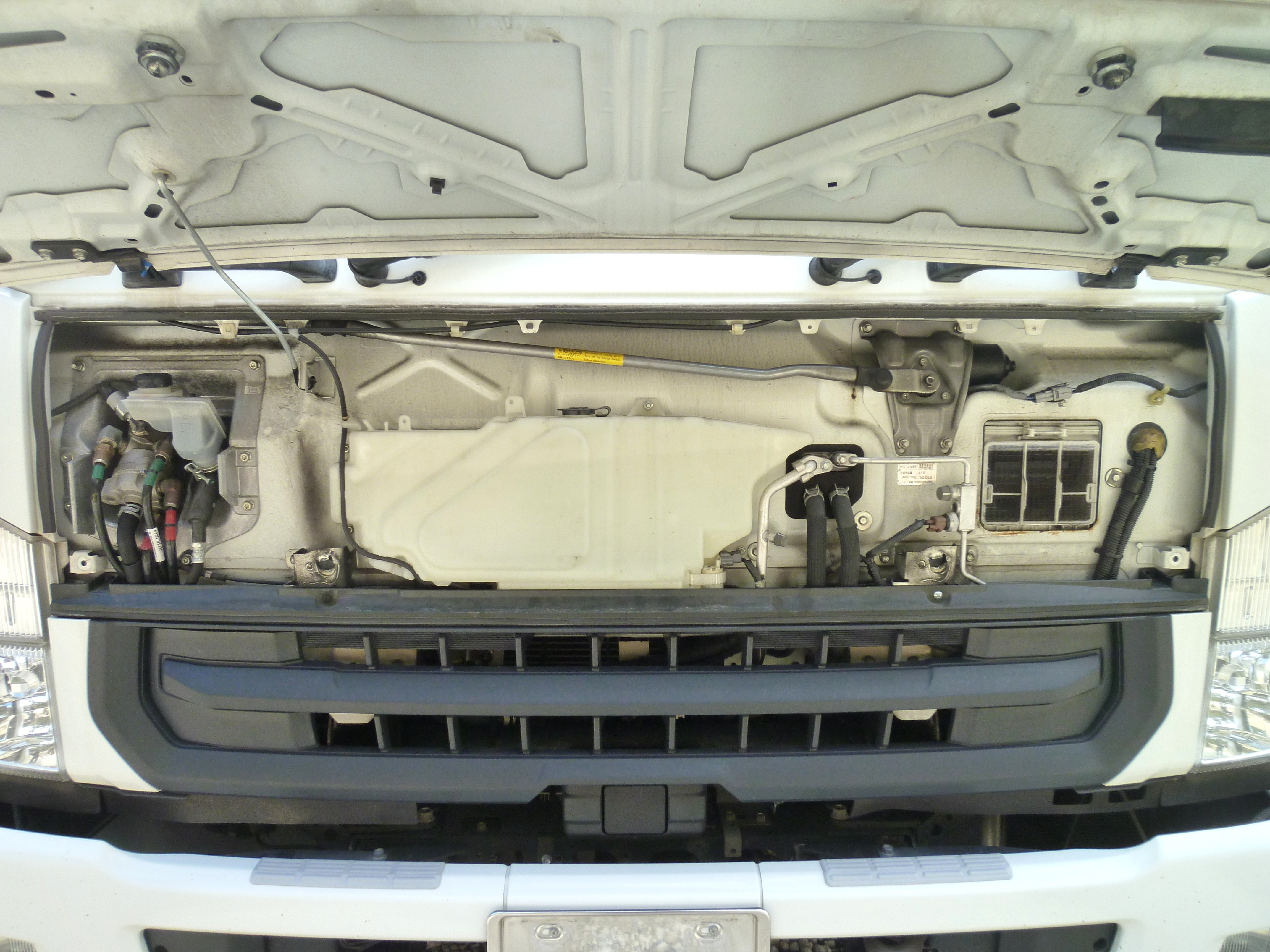 UD コンドル 2RG-BRR90T2(2WD)の写真8