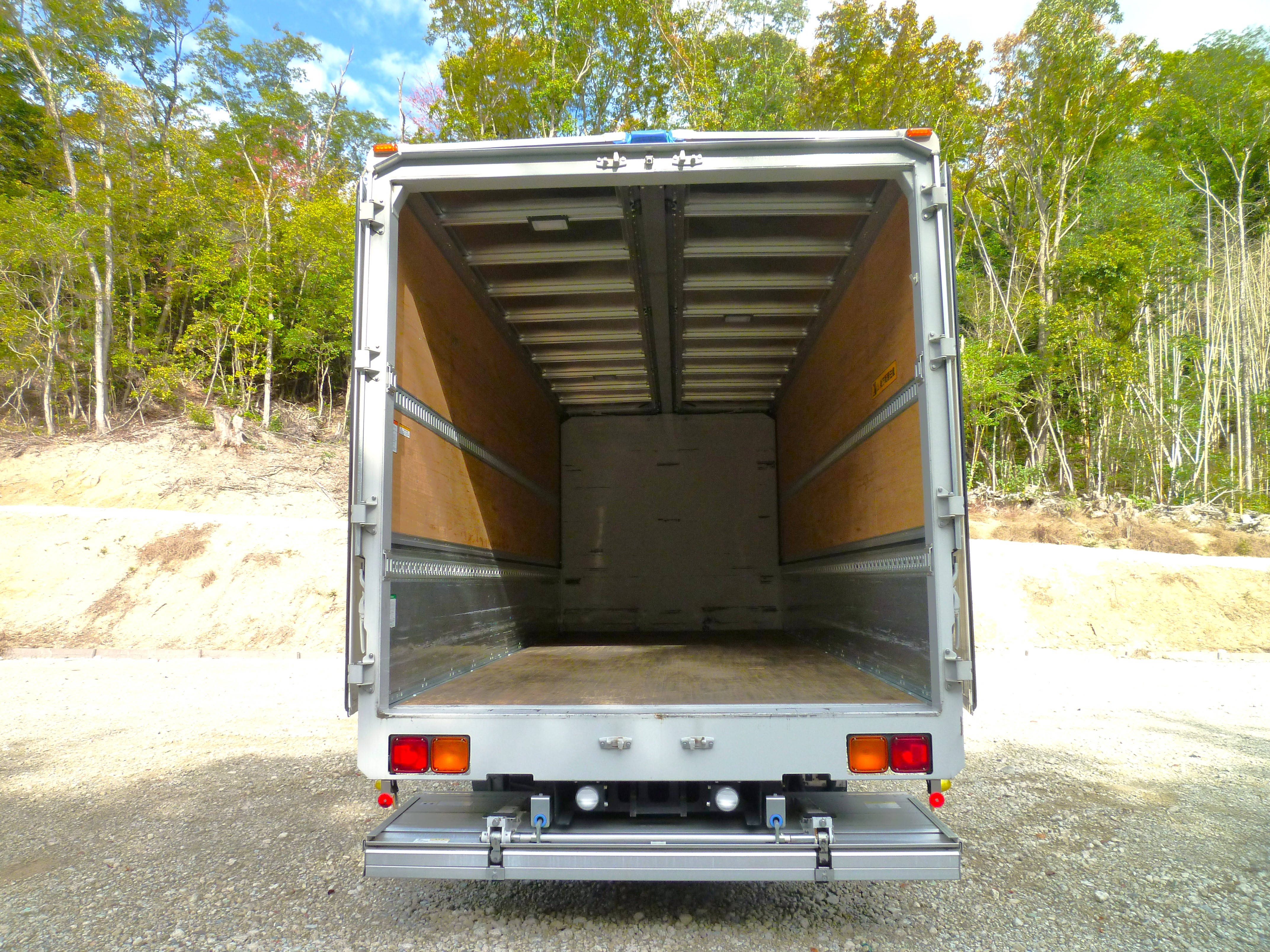 UD コンドル 2RG-BRR90T2(2WD)の写真10