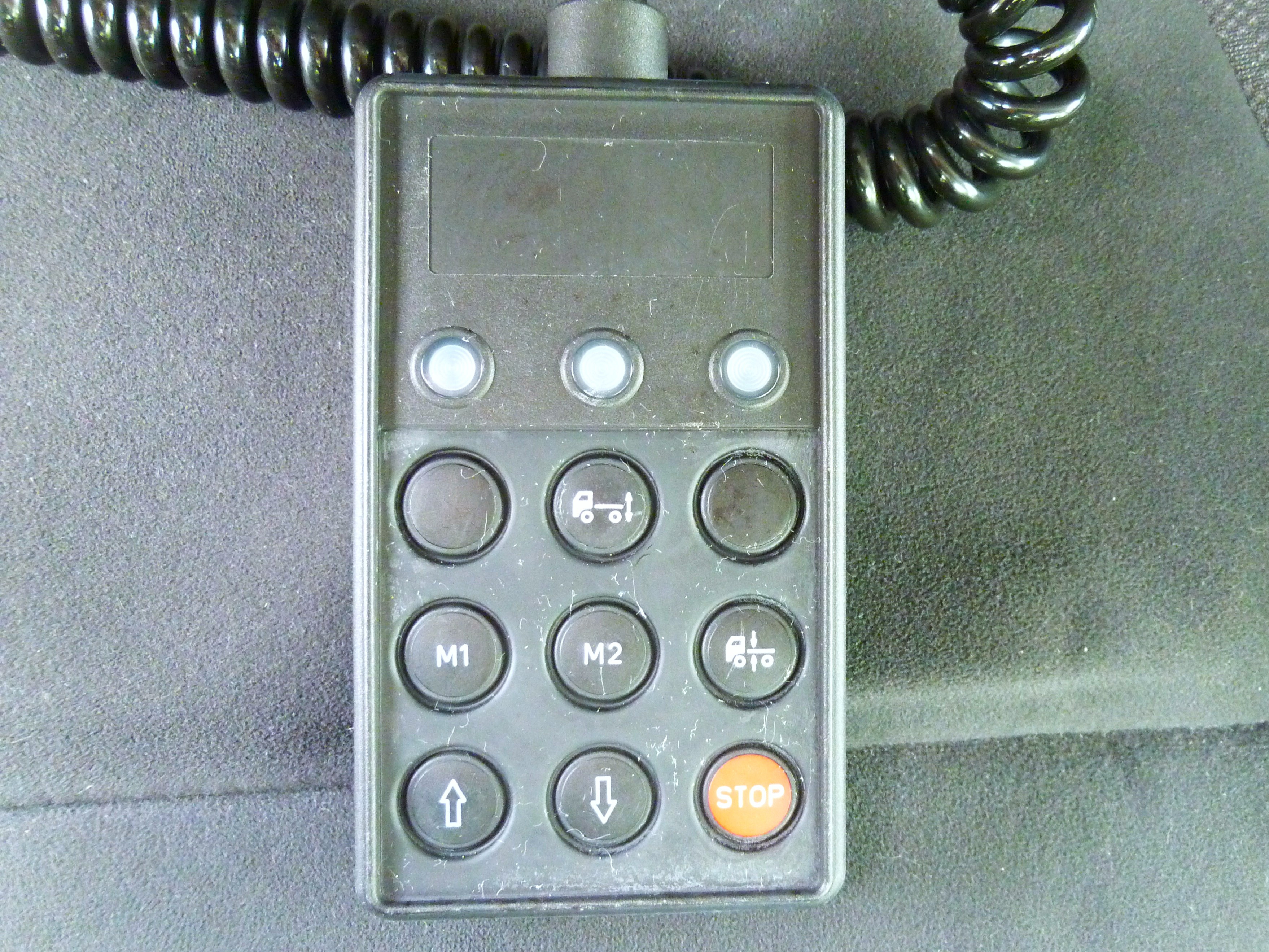 UD コンドル 2RG-BRR90T2(2WD)の写真37