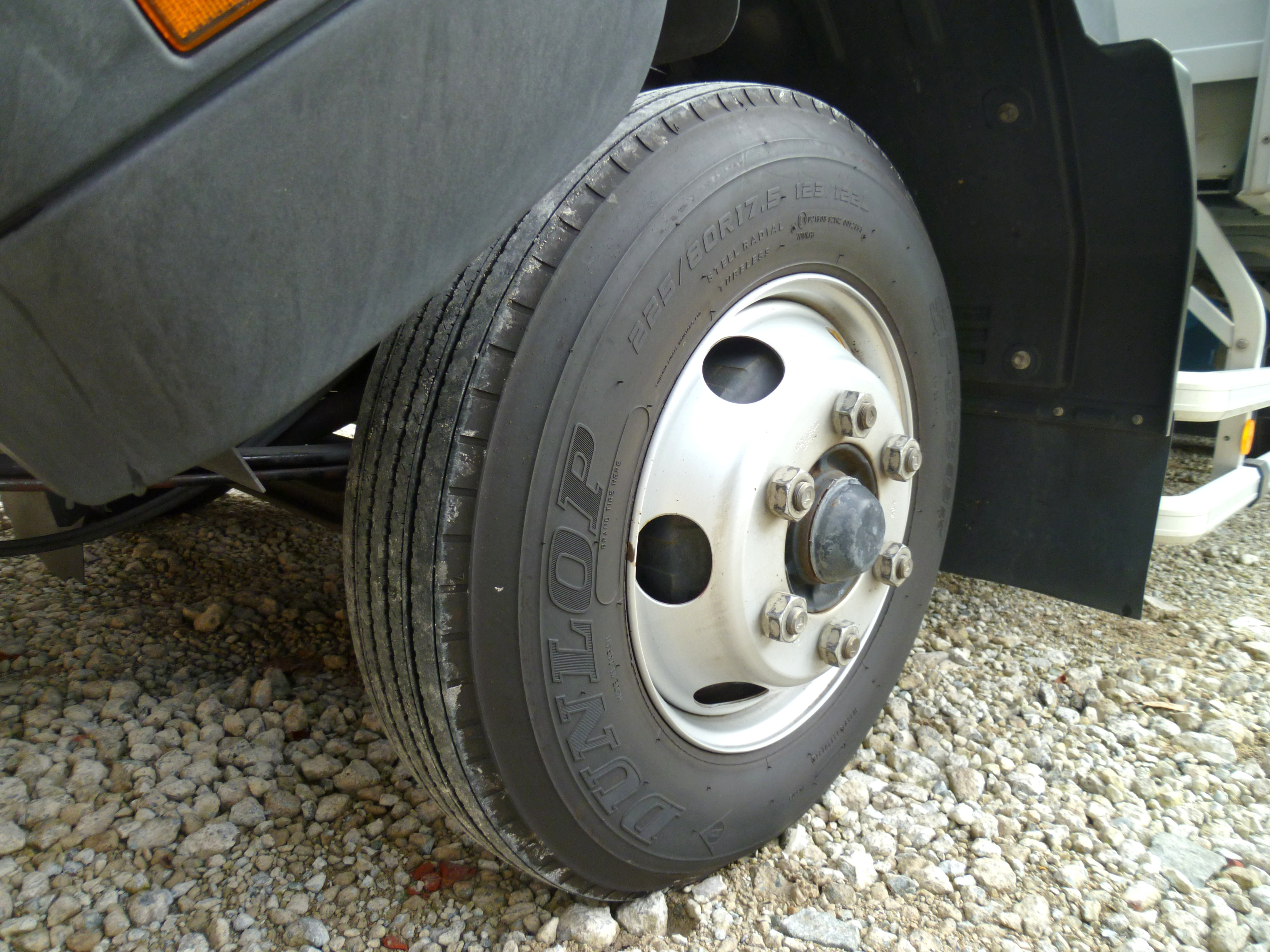 UD コンドル 2RG-BRR90T2(2WD)の写真43