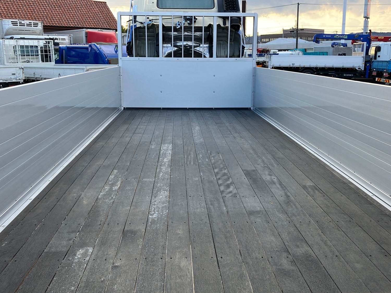 日野 レンジャー TKG-FD7JLAG(2WD)の写真8