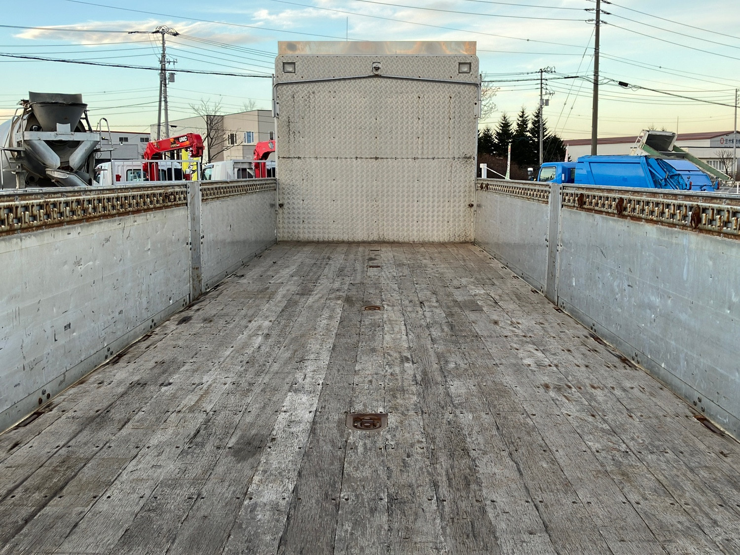 日野 プロフィア QKG-FS1EZBJ(6x4)の写真7