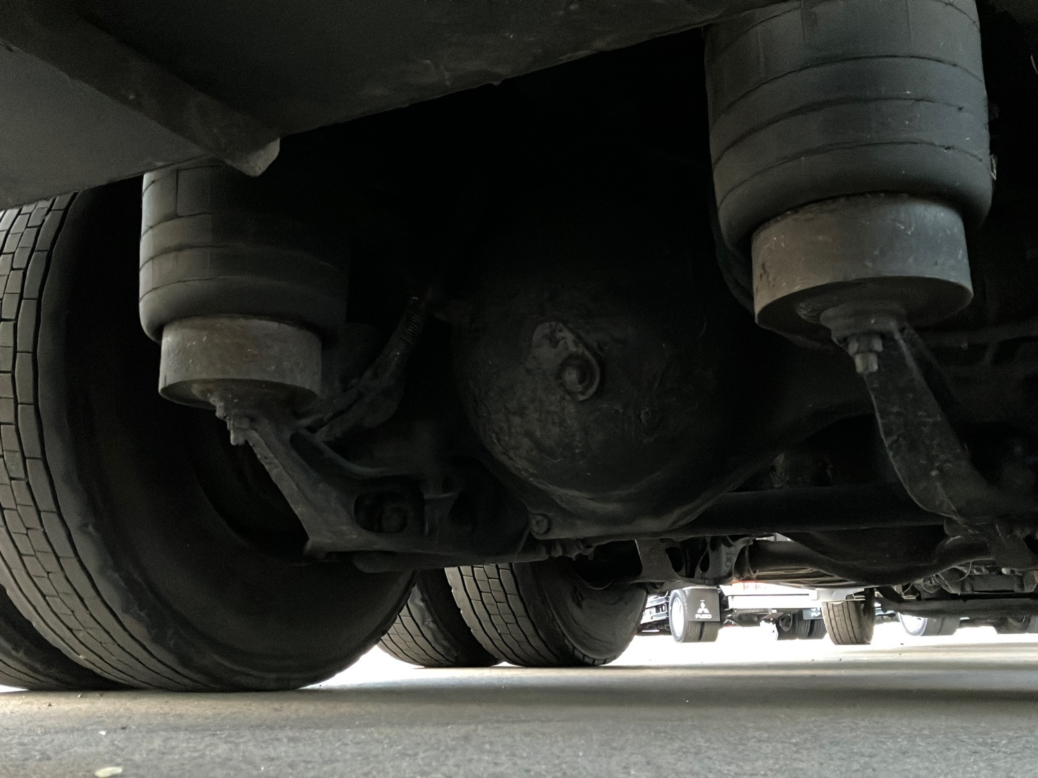 日野 プロフィア QKG-FS1EZBJ(6x4)の写真13