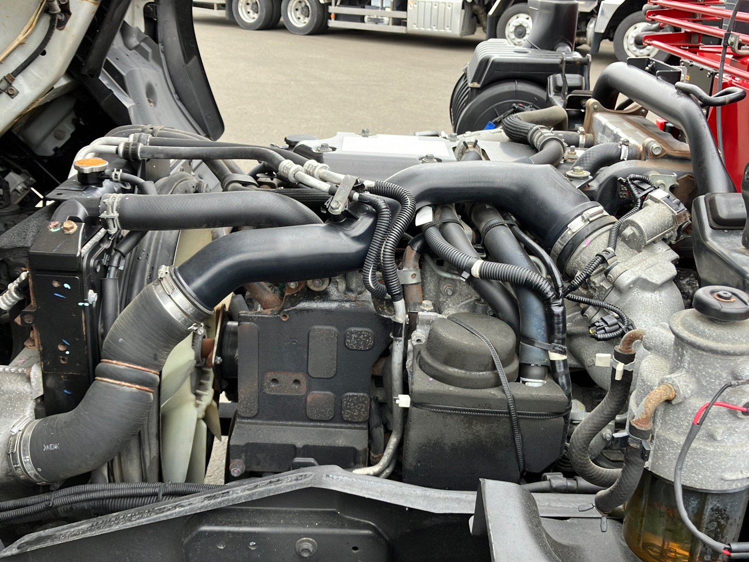 いすゞ フォワード 2RG-FRR90S2(2WD)の写真17