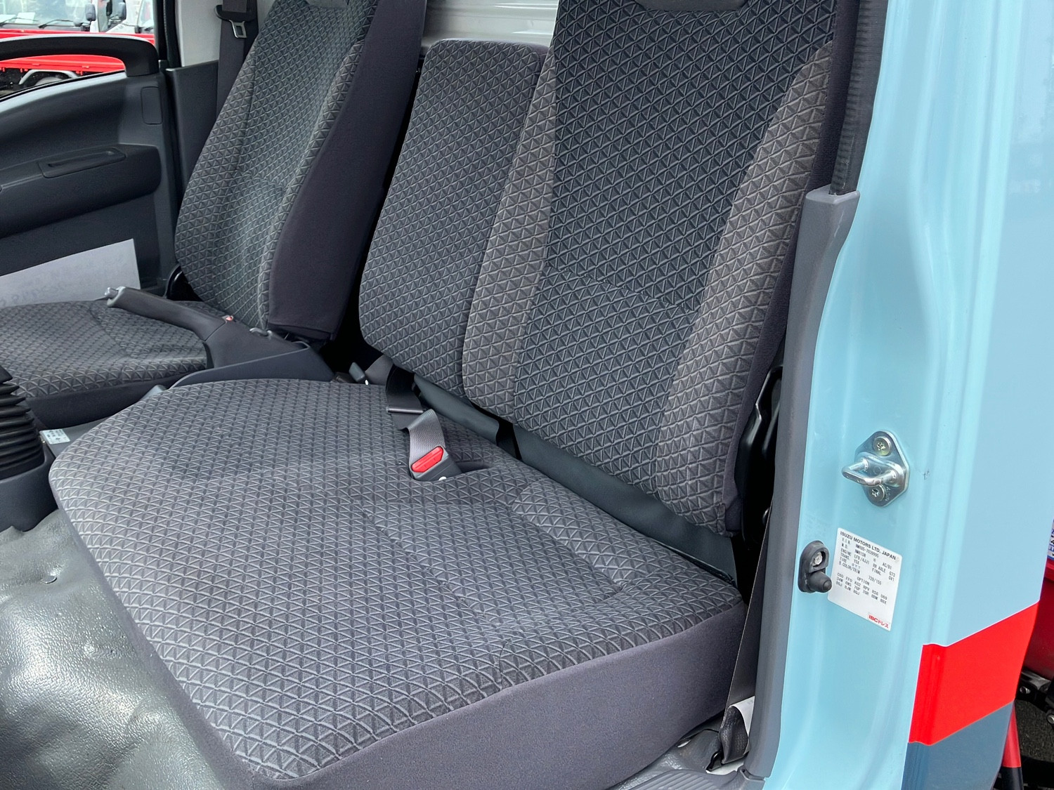 いすゞ エルフ TRG-NMR85AR(2WD)の写真20