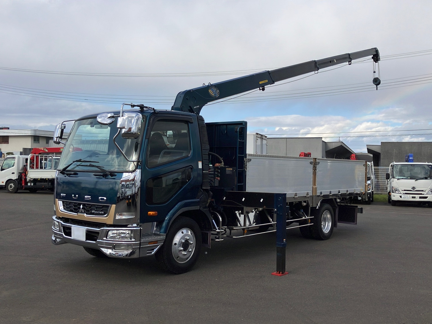 三菱 ファイター TKG-FK71F(2WD)の写真1