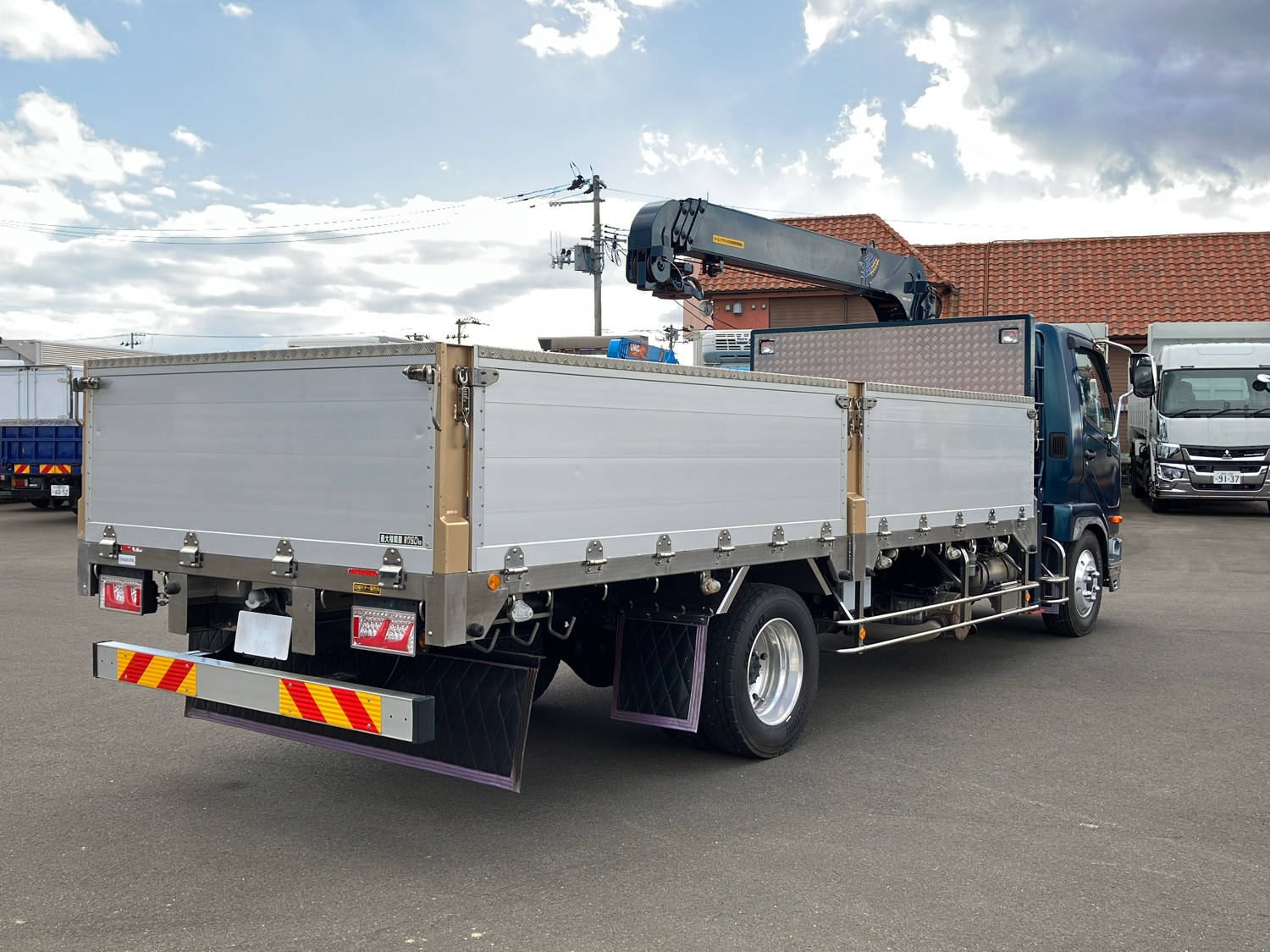 三菱 ファイター TKG-FK71F(2WD)の写真3