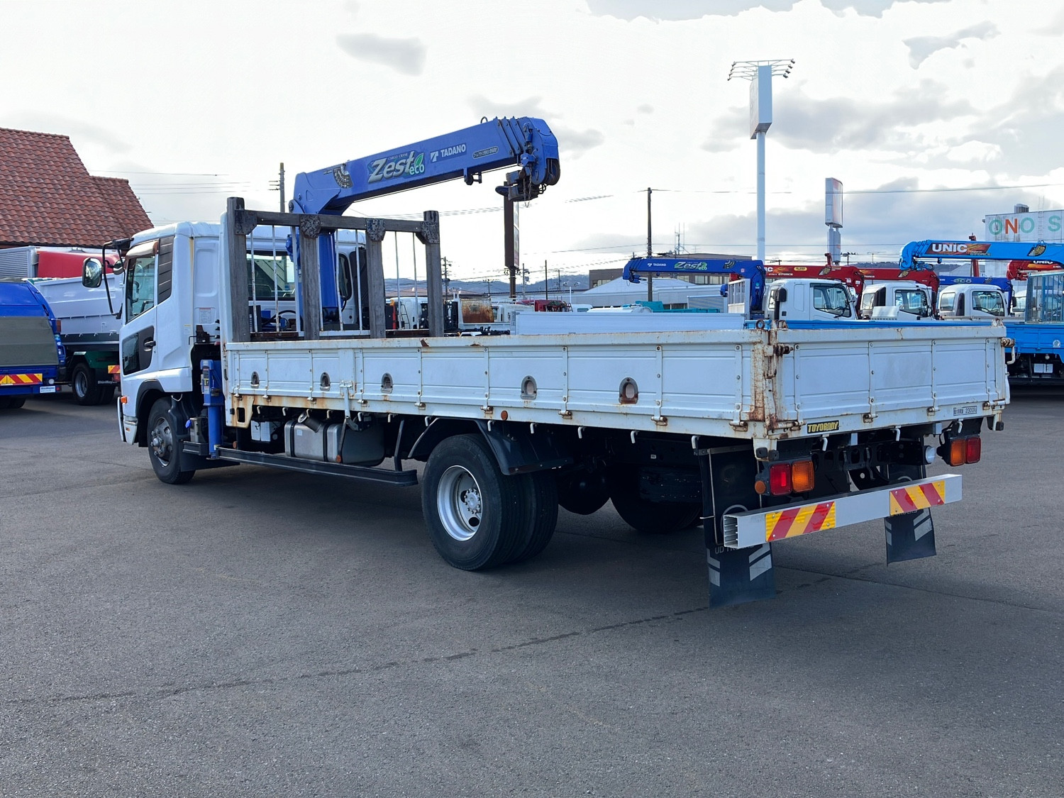 UD コンドル SKG-MK38L(2WD)の写真4