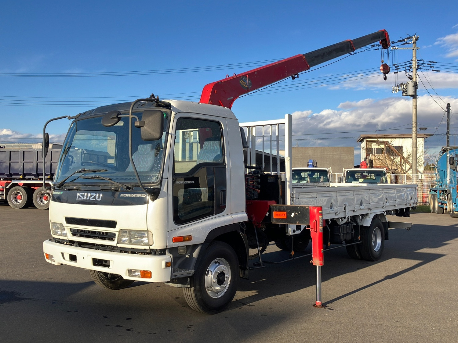 いすゞ フォワード ADG-FRR90K3S(2WD)の写真1