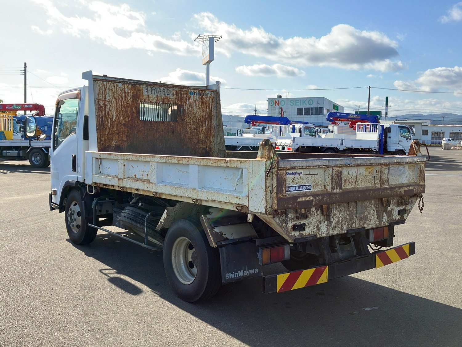 いすゞ エルフ PDG-NPR75N(2WD)の写真5