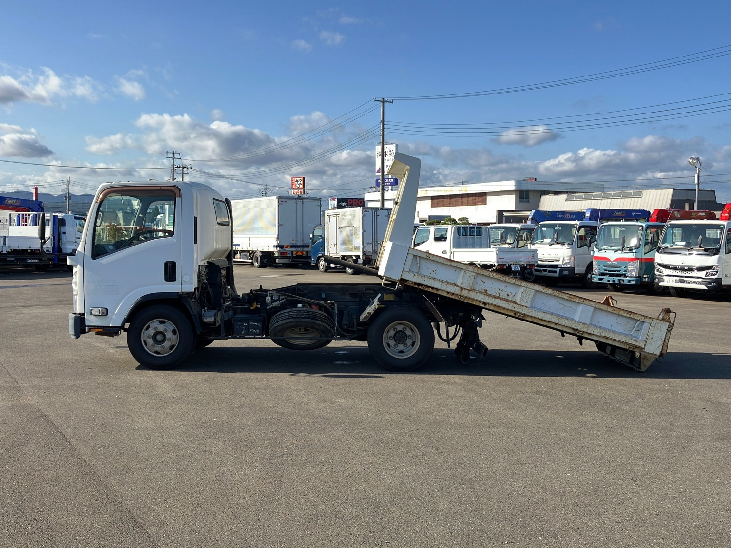 いすゞ エルフ PDG-NPR75N(2WD)の写真6