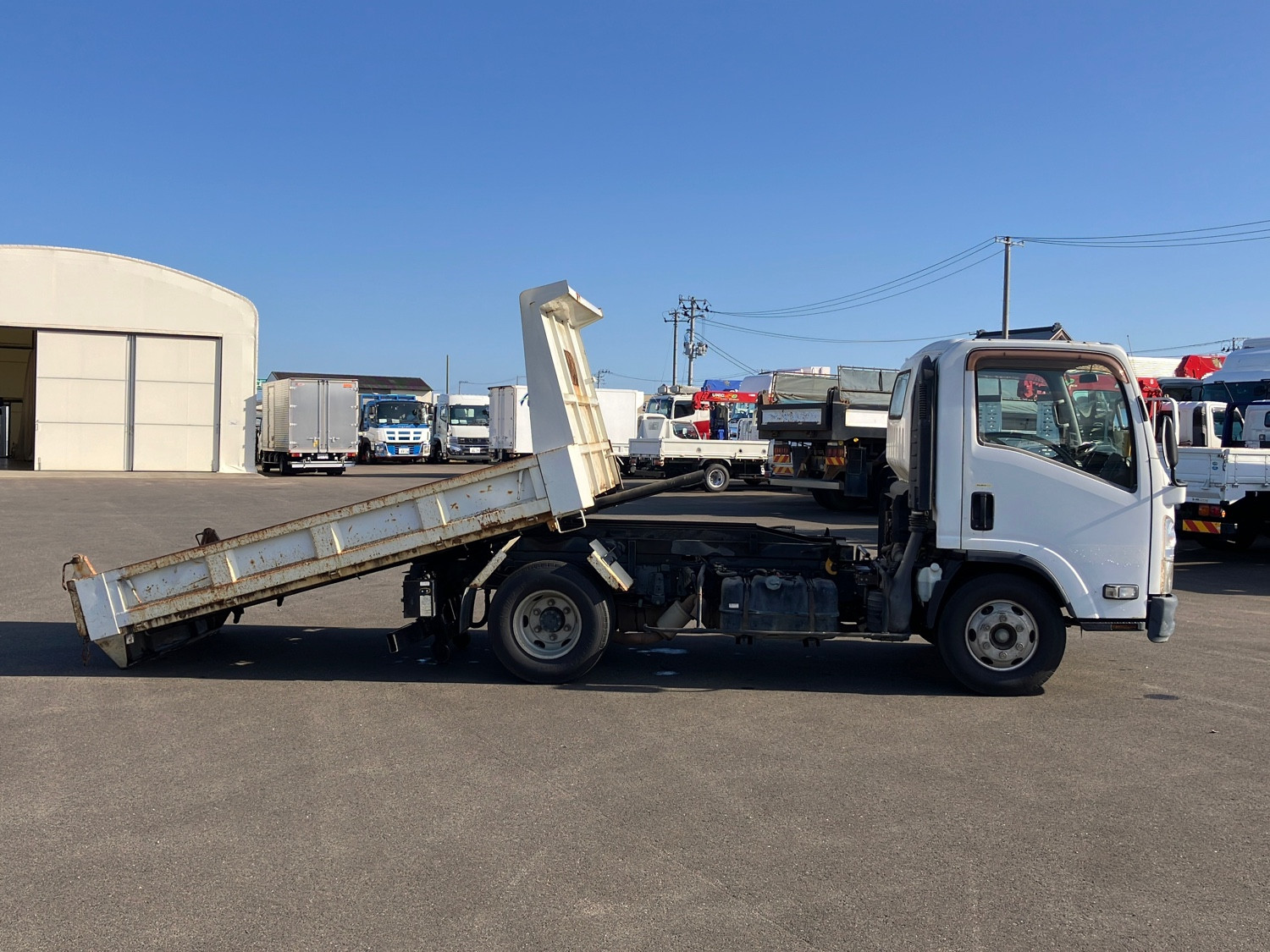 いすゞ エルフ PDG-NPR75N(2WD)の写真7