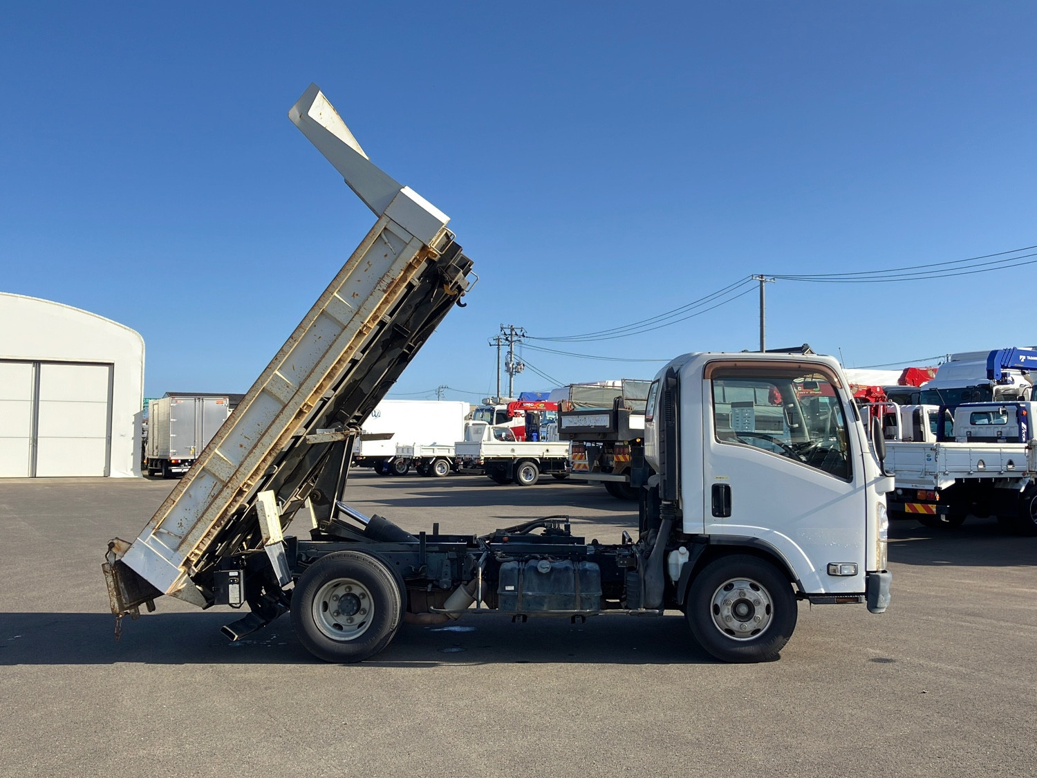 いすゞ エルフ PDG-NPR75N(2WD)の写真9