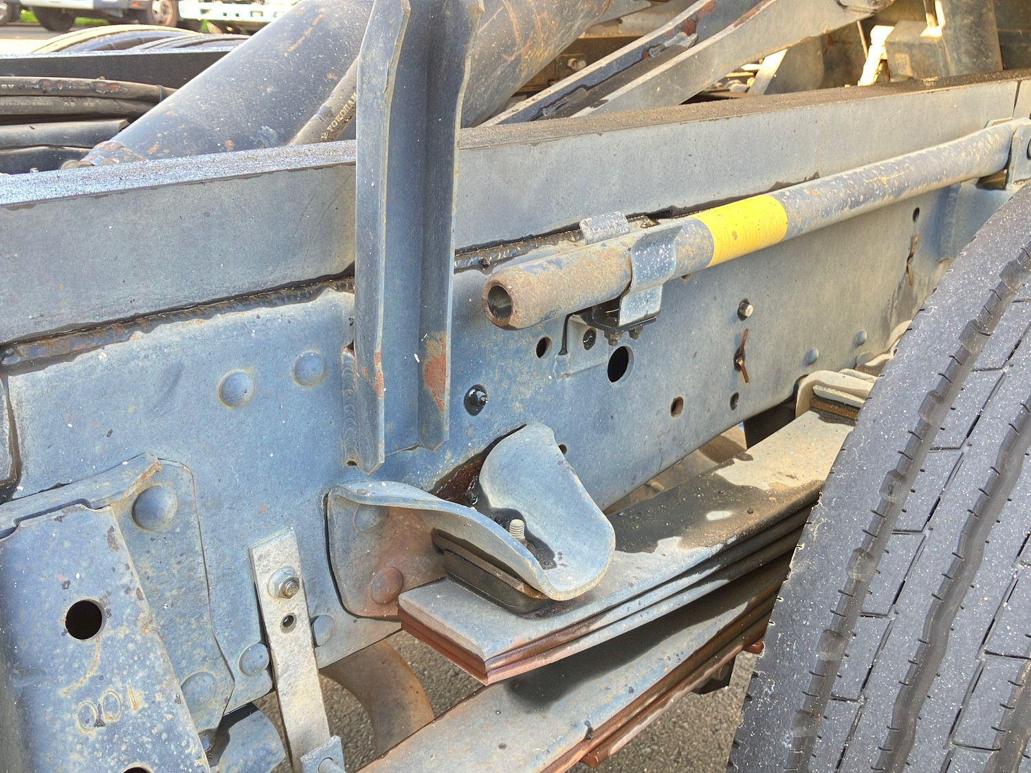 いすゞ エルフ PDG-NPR75N(2WD)の写真15