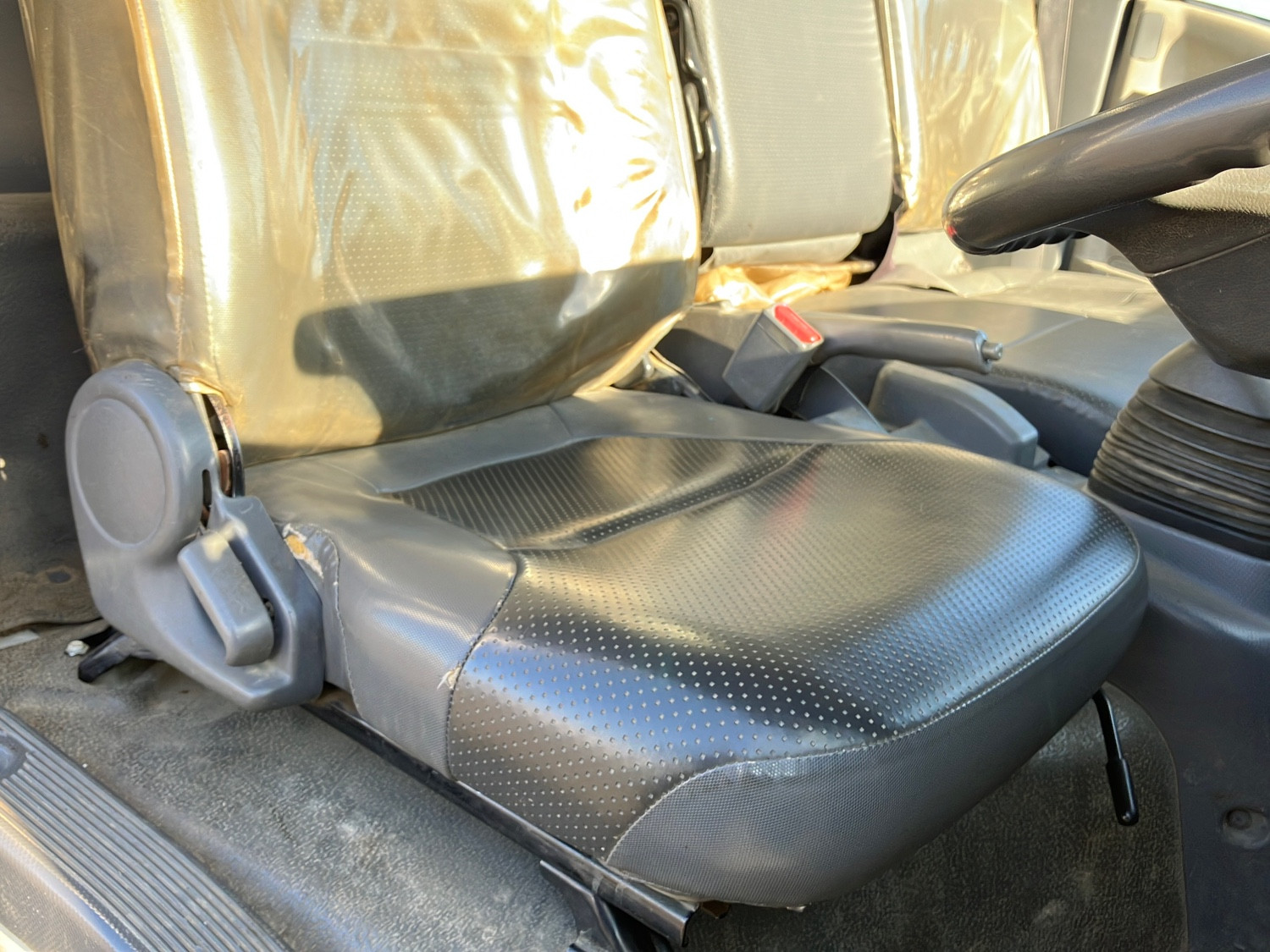 いすゞ エルフ PDG-NPR75N(2WD)の写真20