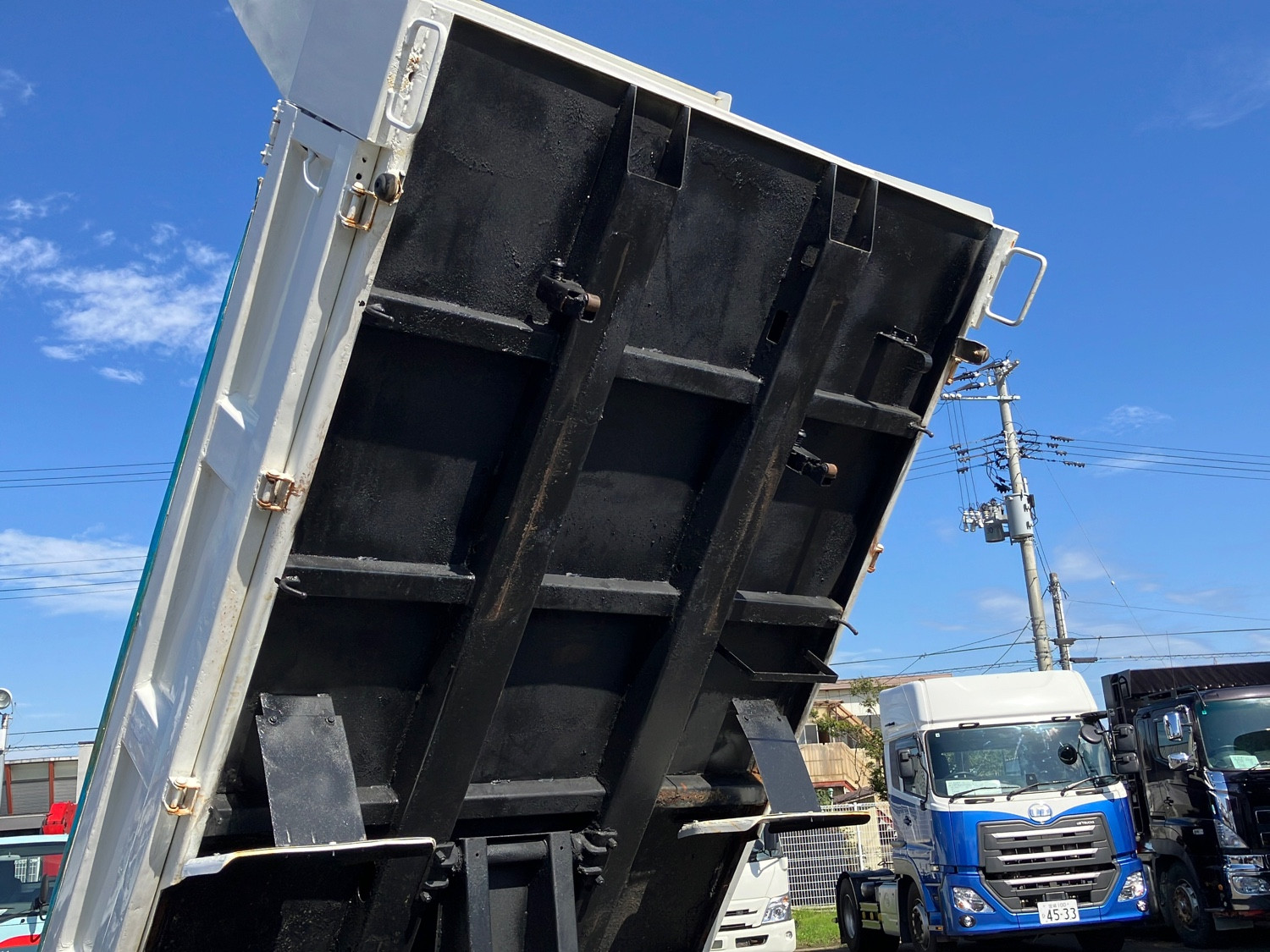 トヨタ ダイナ TKG-XZU675D(4WD)の写真12