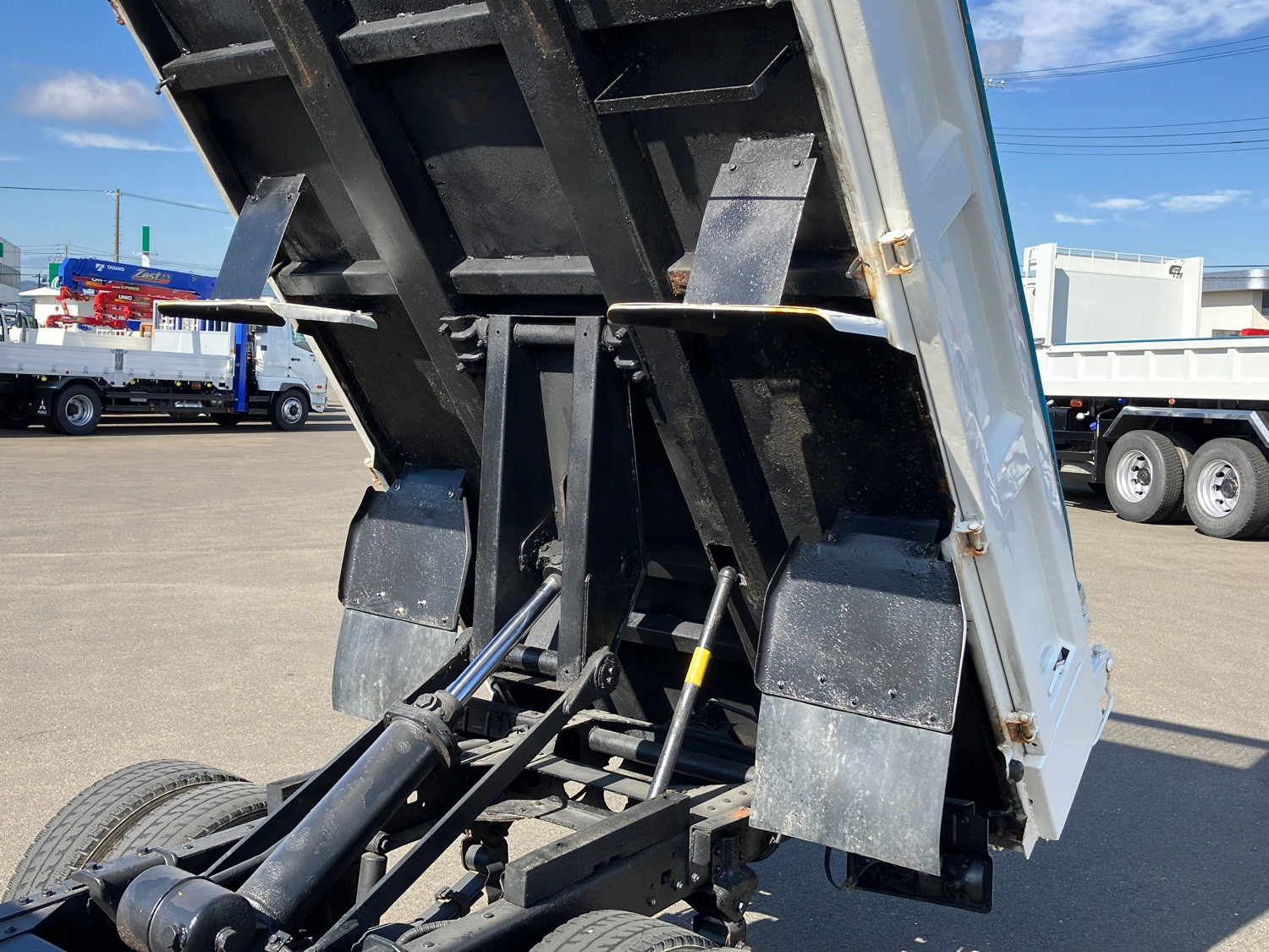 トヨタ ダイナ TKG-XZU675D(4WD)の写真13