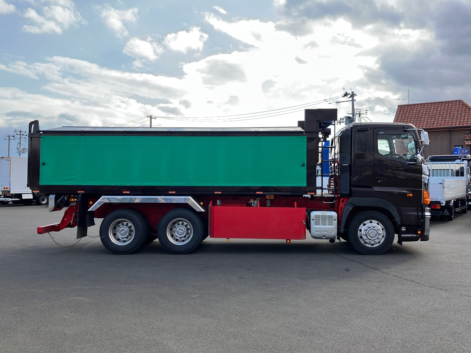 日野 プロフィア QPG-FS1APEA(6x4)の写真8