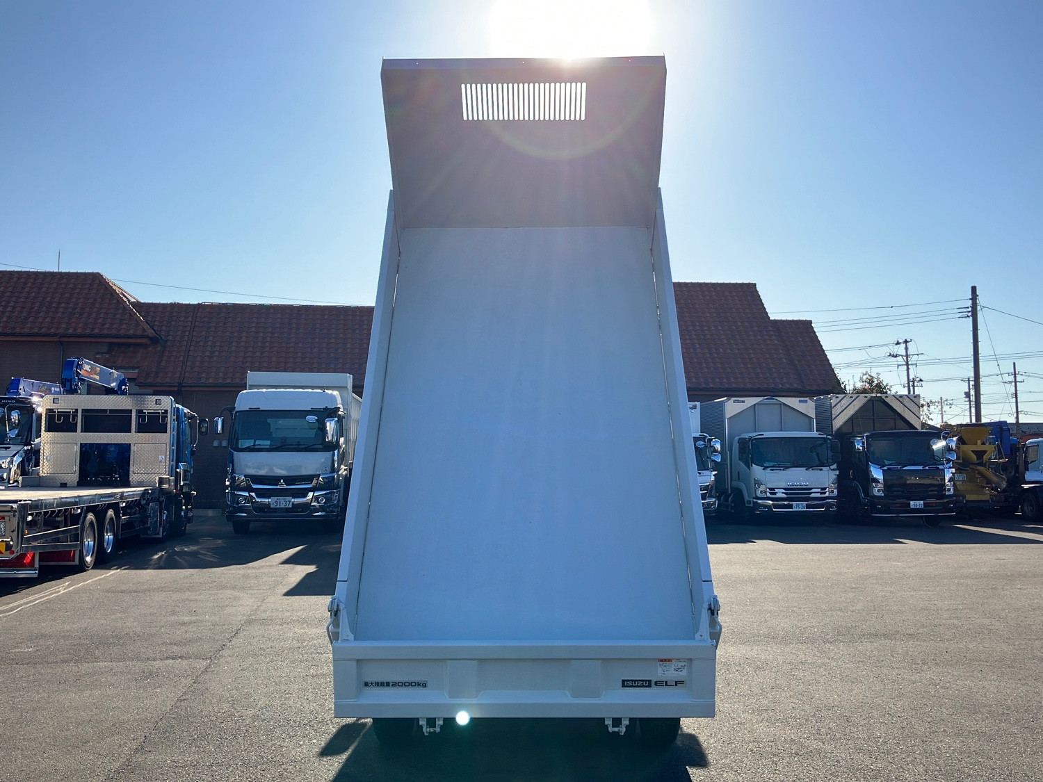 いすゞ エルフ 2PG-NKS88AD(4WD)の写真10