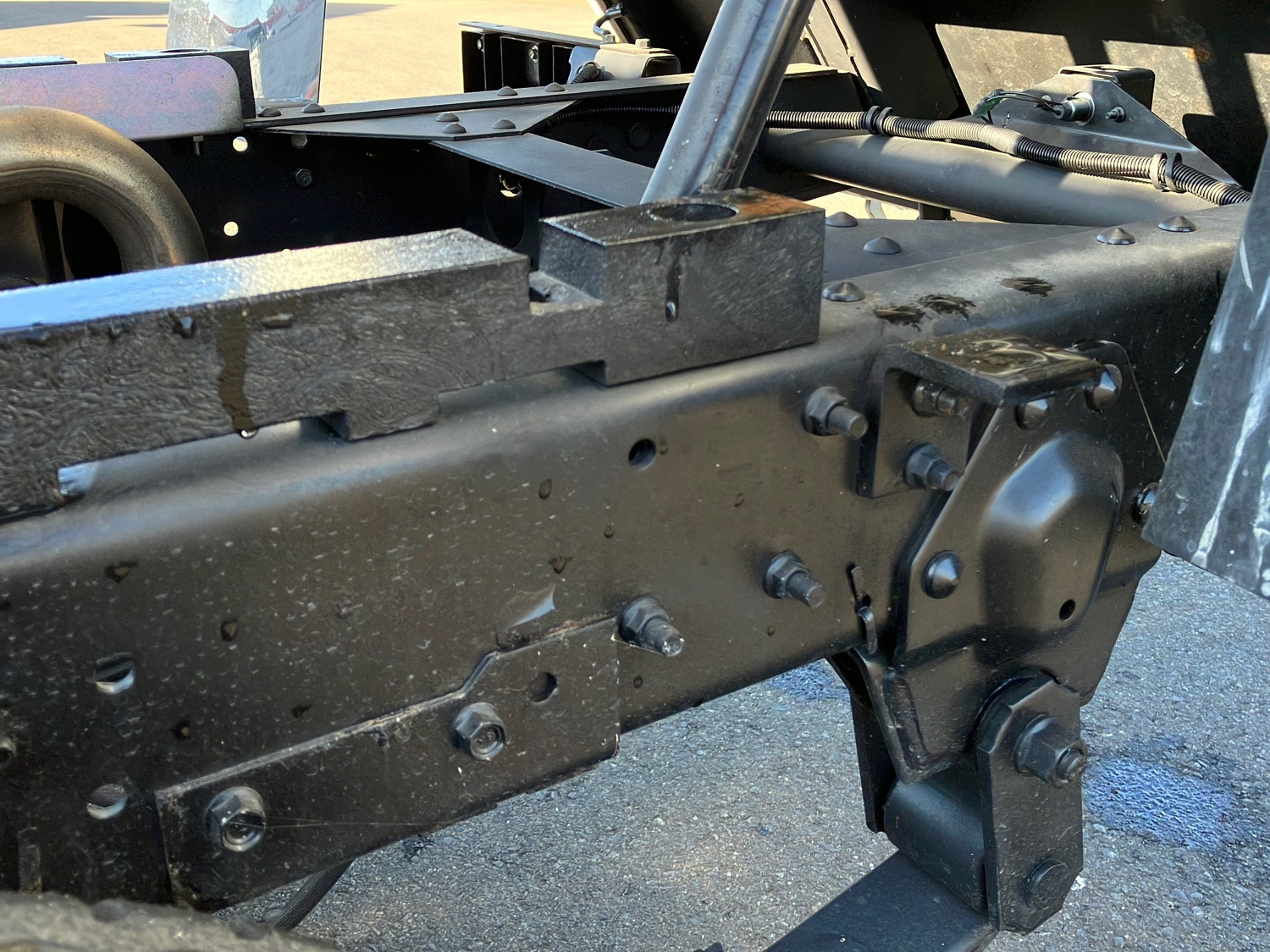 いすゞ エルフ 2PG-NKS88AD(4WD)の写真14