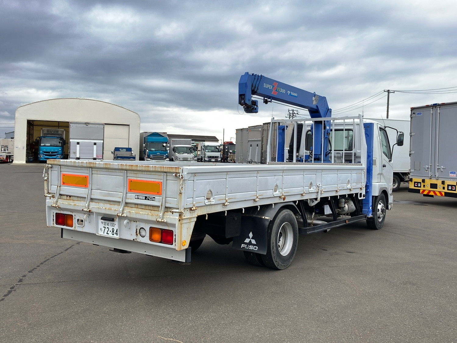 三菱 ファイター PA-FK71D(2WD)の写真3