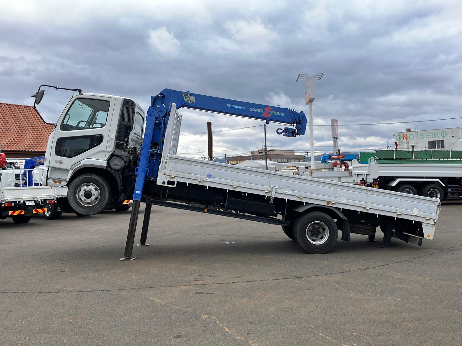 三菱 ファイター PA-FK71D(2WD)の写真5