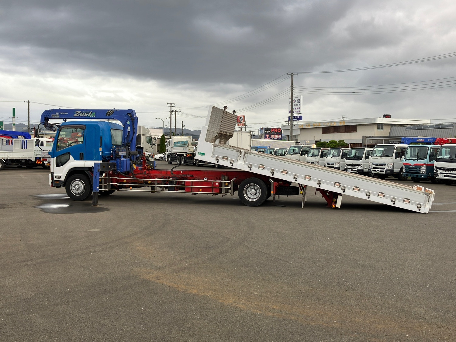 いすゞ フォワード LKG-FTR34S2(2WD)の写真5