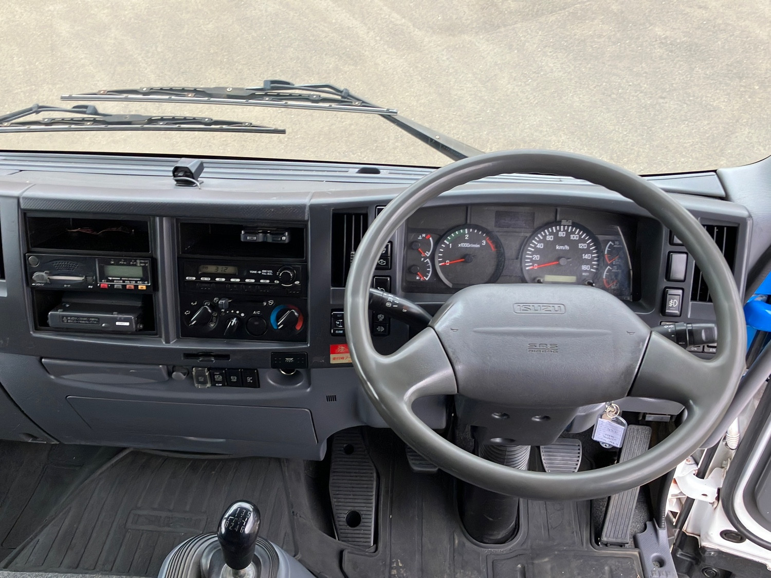 いすゞ フォワード LKG-FTR34S2(2WD)の写真22