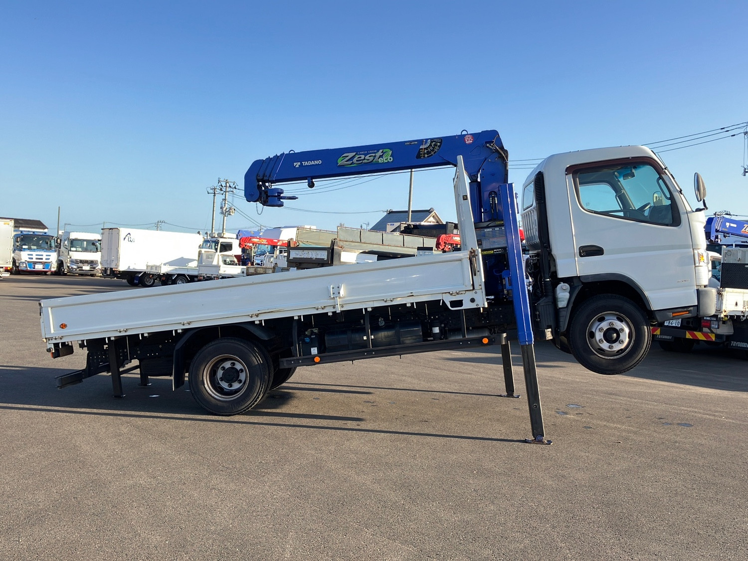 三菱 キャンター TPG-FEB80(2WD)の写真6