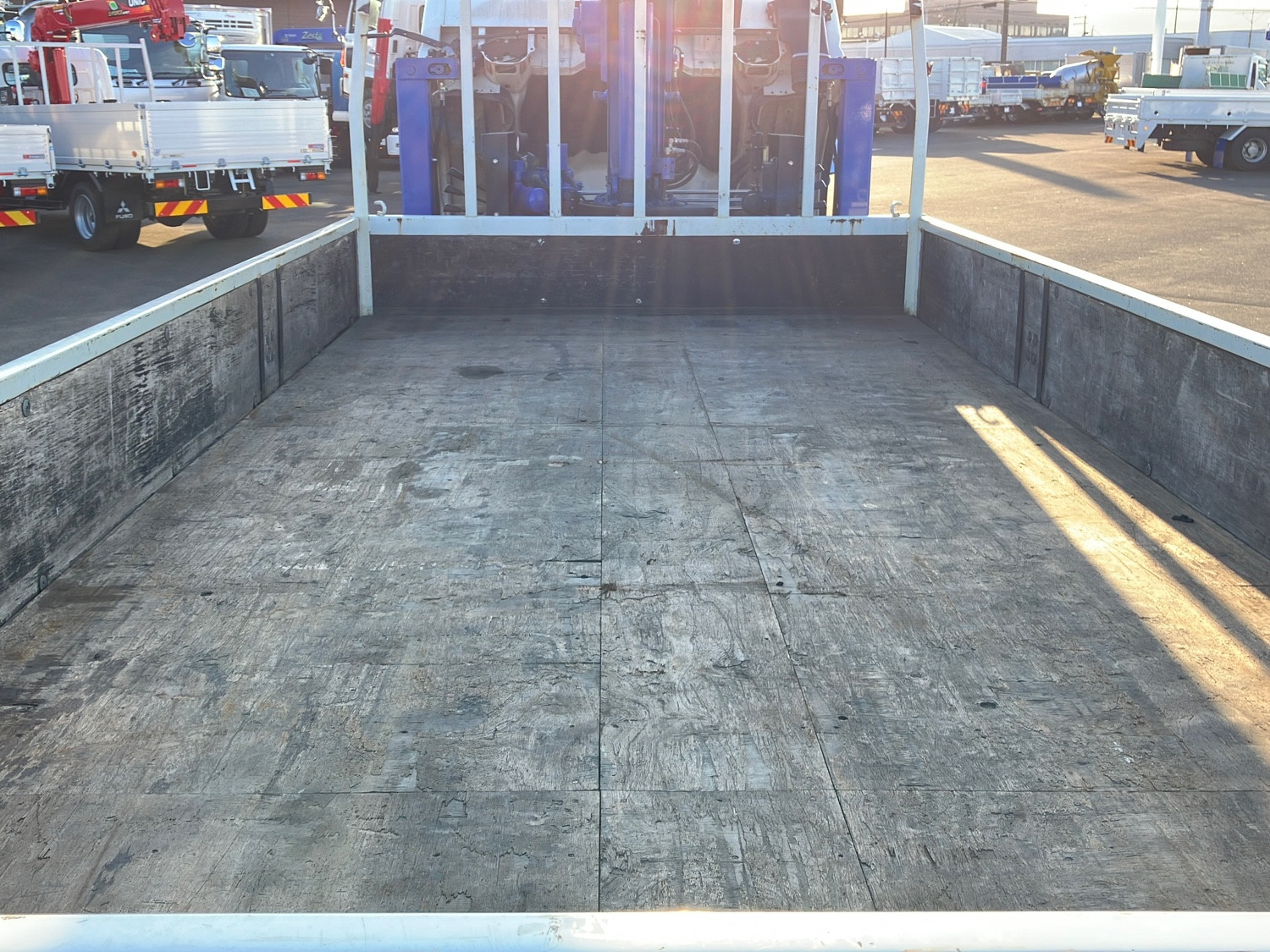 三菱 キャンター TPG-FEB80(2WD)の写真7