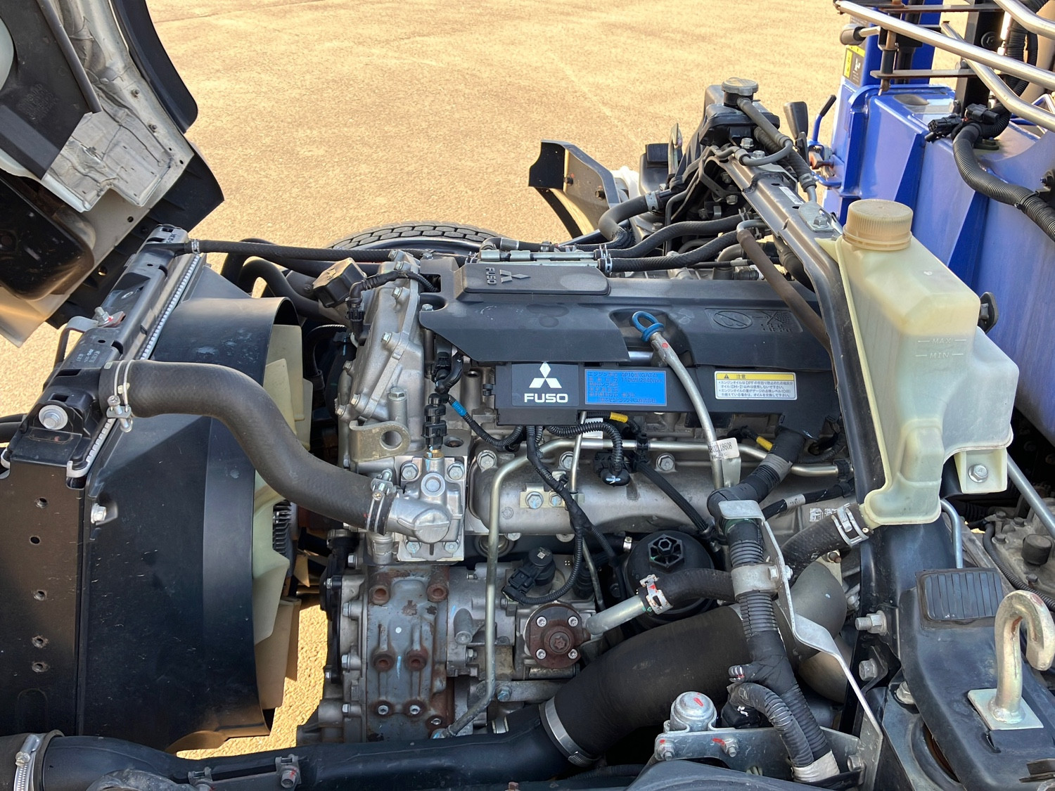 三菱 キャンター TPG-FEB80(2WD)の写真18