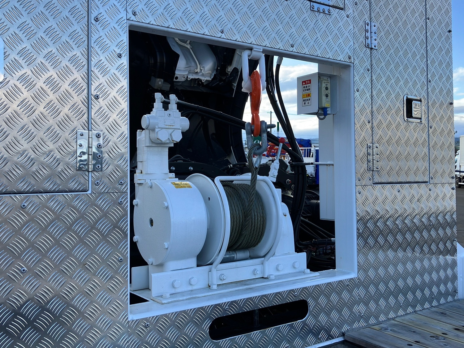 日野 プロフィア 2DG-FW1AHC(8x4)の写真15