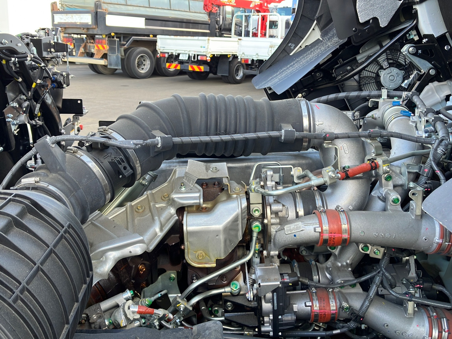 日野 プロフィア 2DG-FW1AHC(8x4)の写真20