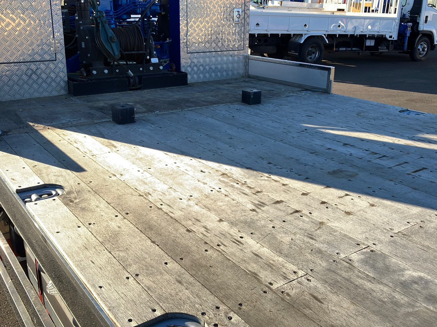 いすゞ ギガ 2PG-CYH77D(8x4)の写真8