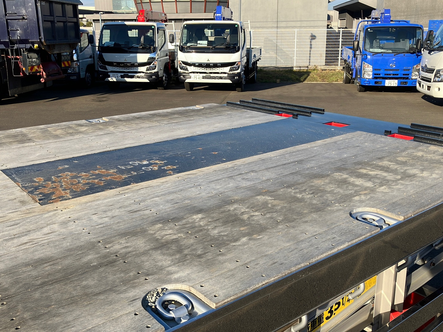 いすゞ ギガ 2PG-CYH77D(8x4)の写真9