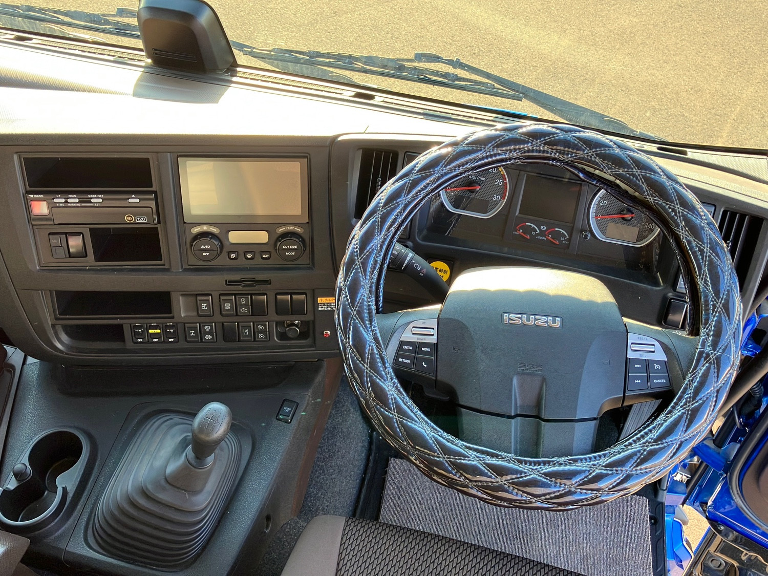 いすゞ ギガ 2PG-CYH77D(8x4)の写真23