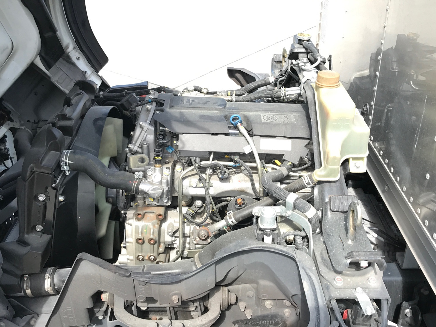 三菱 キャンター 2RG-FBA20(2WD)の写真12