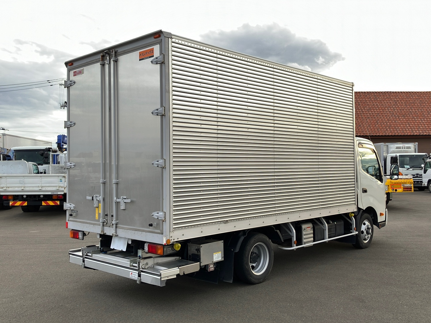 日野 デュトロ 2RG-XZU712M(2WD)の写真3