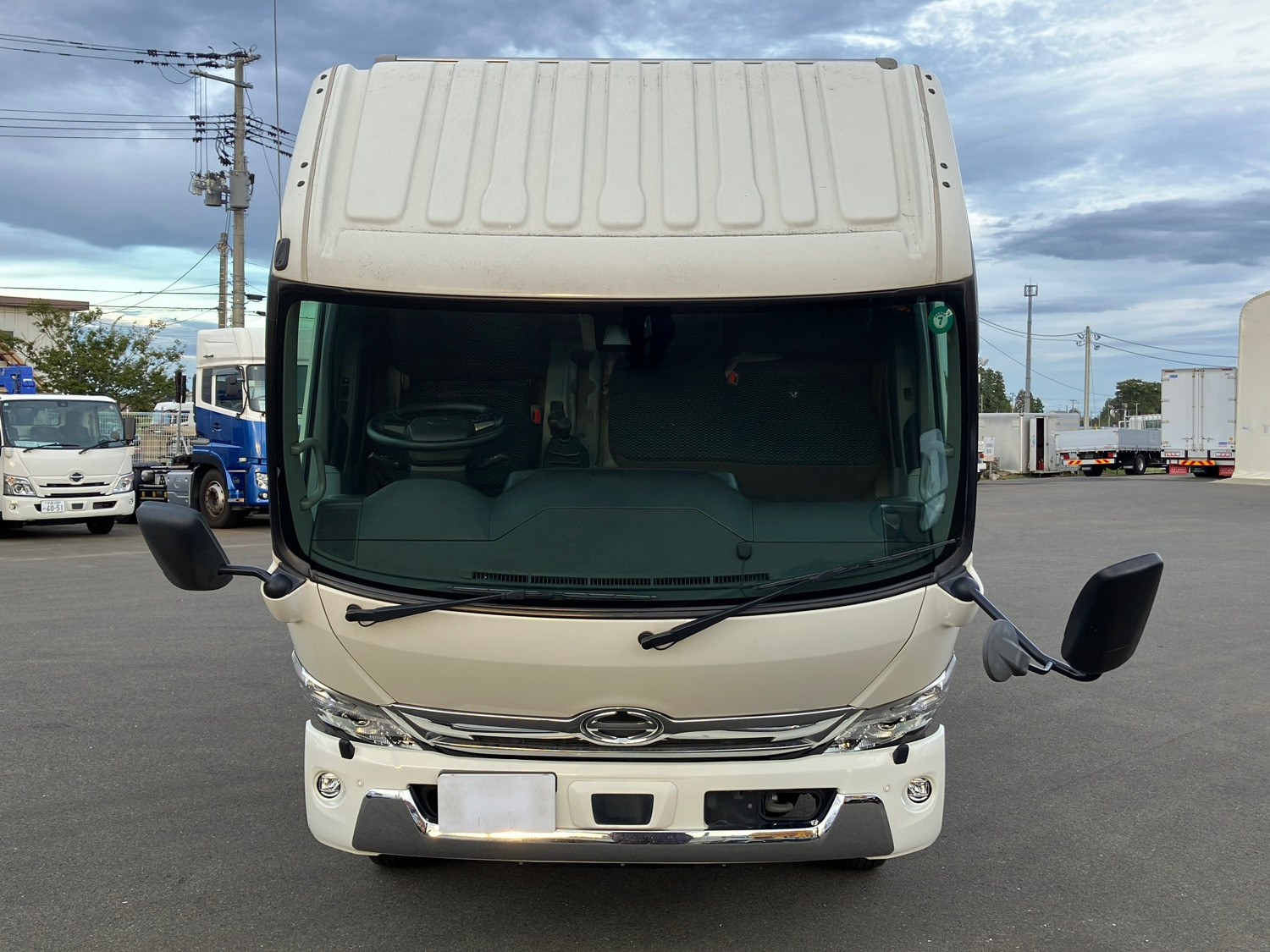 日野 デュトロ 2RG-XZU712M(2WD)の写真22