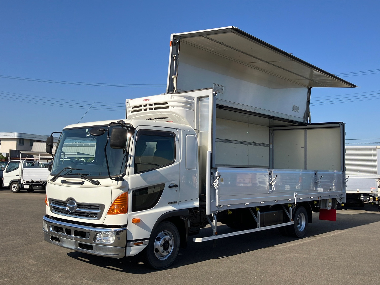 日野 レンジャー TKG-FD7JLAA(2WD)の写真1