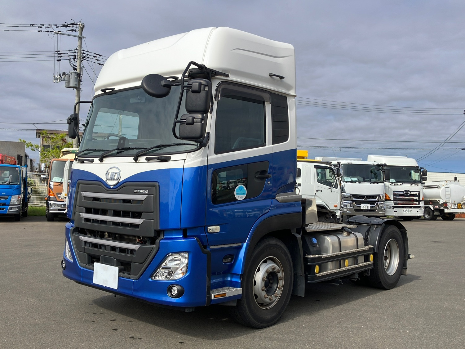 UD クオン 2PG-GK5AAB(2WD)の写真1